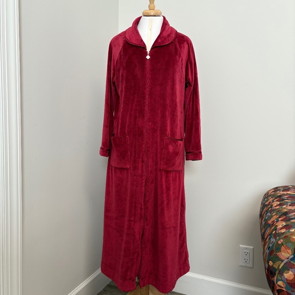Eileen West Burgundy Red Velour Zip Robe - S/M - Picture 1 of 15